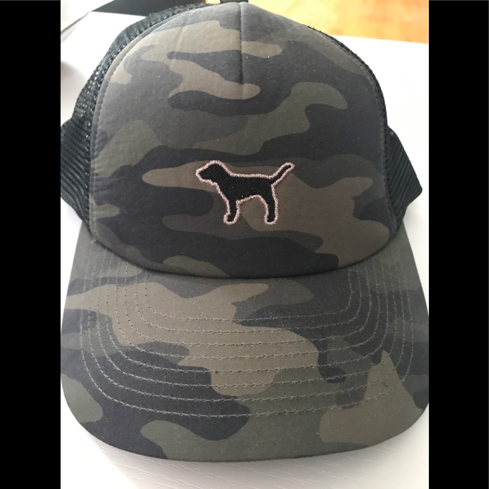 VS pink camo